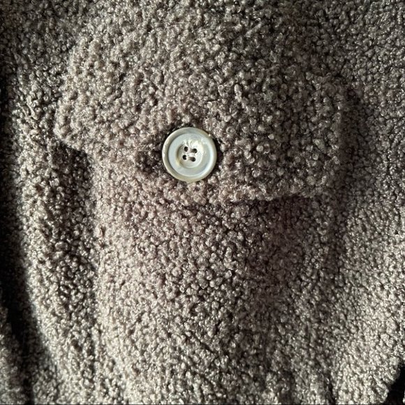 ❌SOLD ❌Noize Miley Short Length faux sherpa teddy trucker jacket olive green - Picture 8 of 11